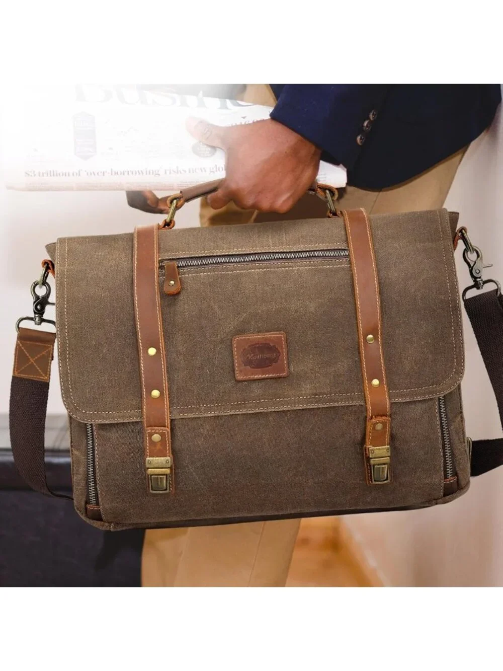 Stylish Waterproof Vintage Leather Laptop Messenger Bag for Men, 15.6